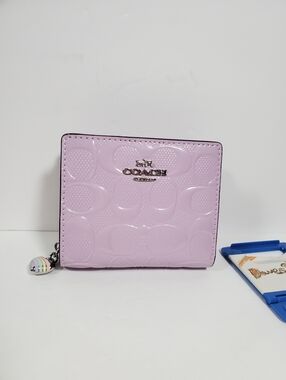 Coach Snap Wallet In Signature Leather With Heart Charm NWT
